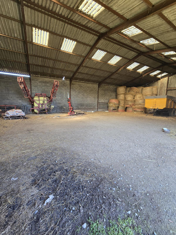 Maison - 185 m² - 8 pièces