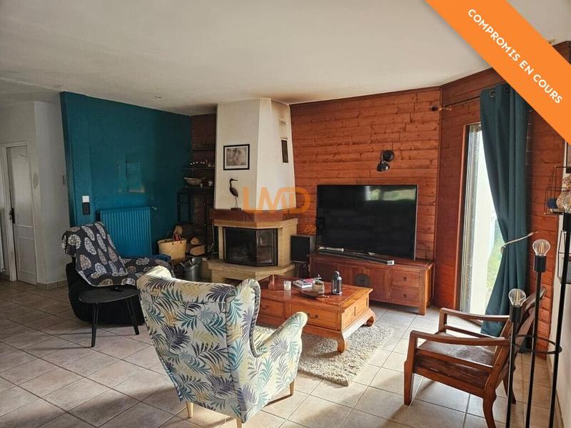 Maison - 179 m² - 8 pièces