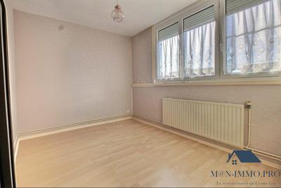 Maison traditionnelle - 94 m² - 5 pièces