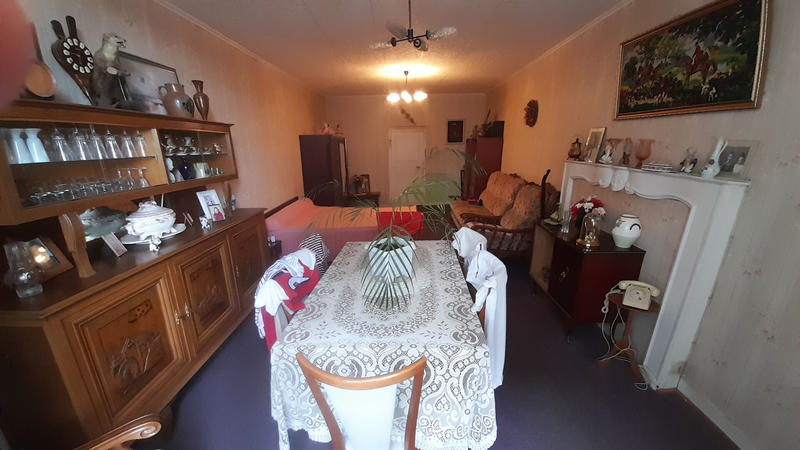 Maison - 180 m² - 7 pièces