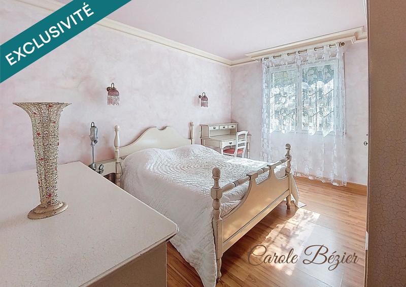 Maison - 255 m² - 8 pièces