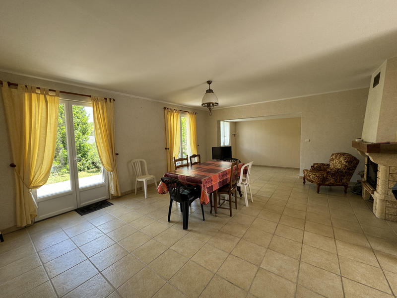 Maison - 104 m² - 4 pièces