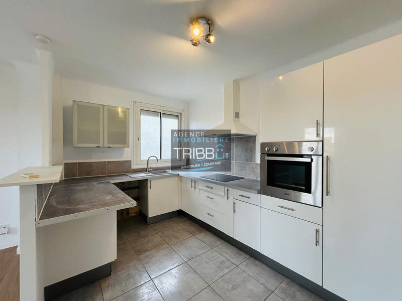 Appartement - 70 m² - 3 pièces