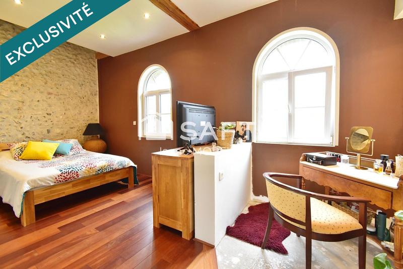 Maison - 200 m² - 8 pièces