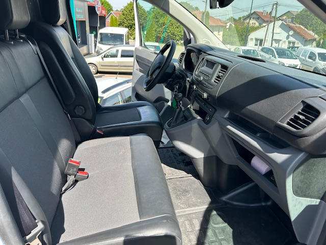 Peugeot Expert III 1.5 Bluehdi 120 s&amp;amp;S Standard Premium