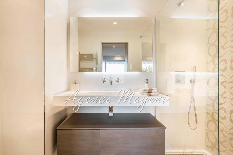 Appartement - 104 m² - 4 pièces