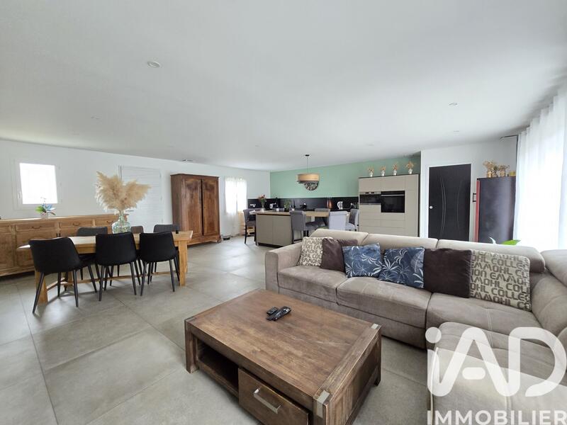 Maison - 123 m² - 5 pièces