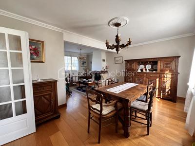 Propriété - 103 m² - 5 pièces