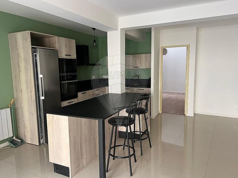 Appartement - 99 m² - 5 pièces