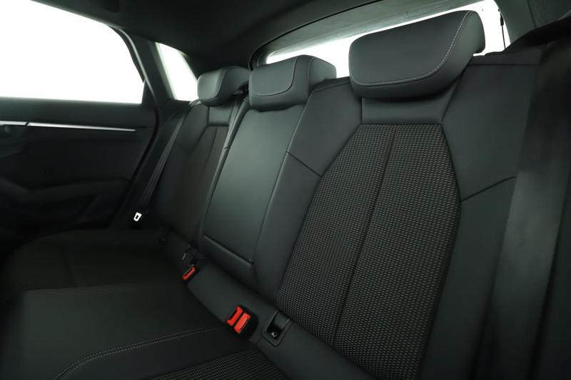 Audi A3 sportback 35 Tfsi mHEV s line s tronic 7 150 ch