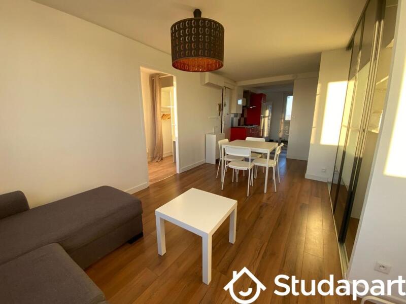 Chambre - 12 m² - 1 pièce