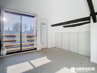 Loft - 98 m² - 2 pièces