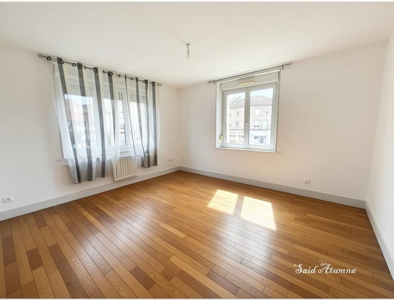 Maison - 195 m² - 8 pièces