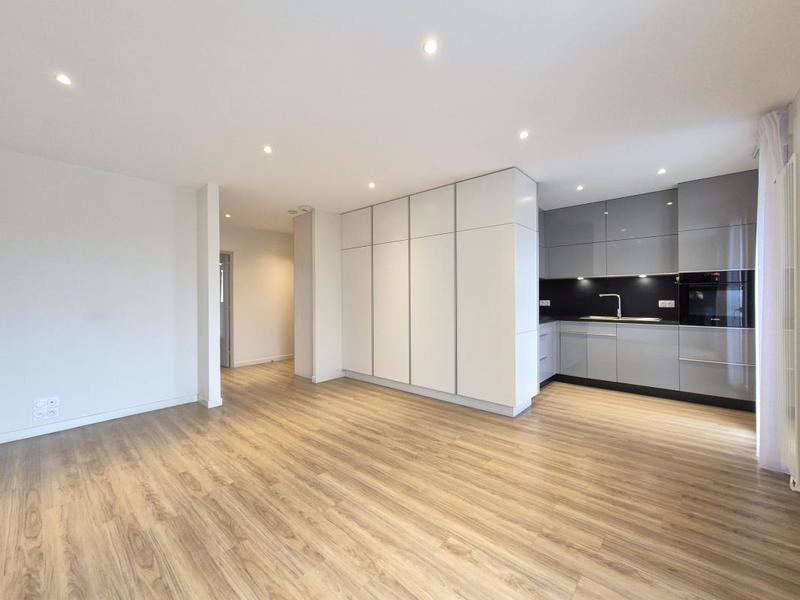 Appartement ancien - 74 m² - 4 pièces