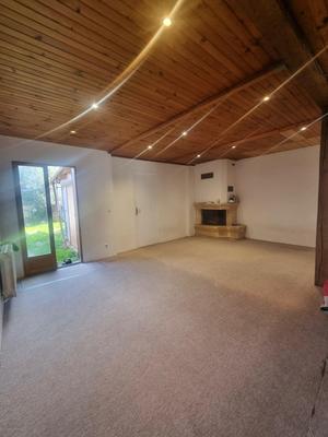 Maison traditionnelle - 78 m² - 4 pièces