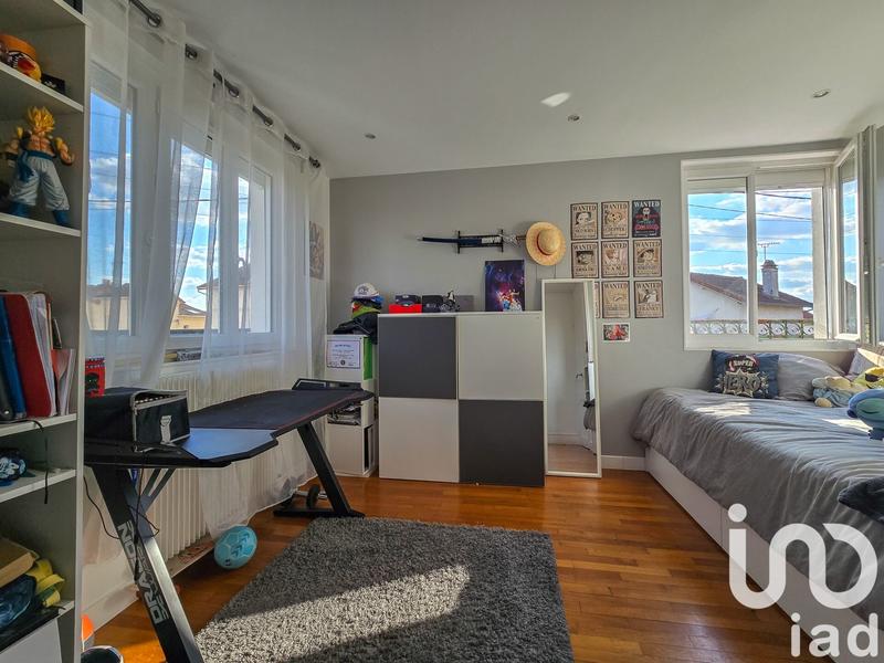 Maison - 97 m² - 6 pièces