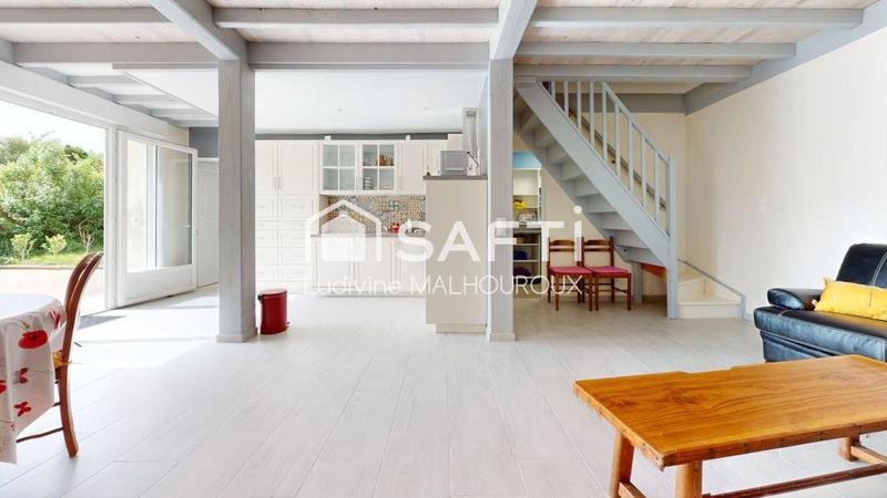 Maison - 136 m² - 6 pièces