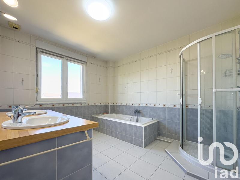 Maison - 127 m² - 5 pièces