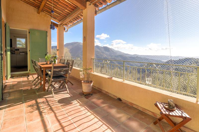 Maison - 137 m² - 5 pièces