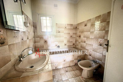 Villa - 90 m² - 3 pièces