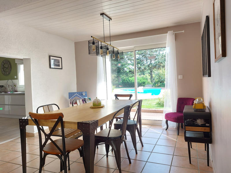 Maison - 265 m² - 7 pièces