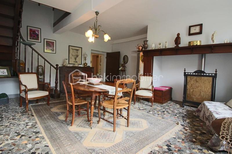 Demeure - 120 m² - 4 pièces