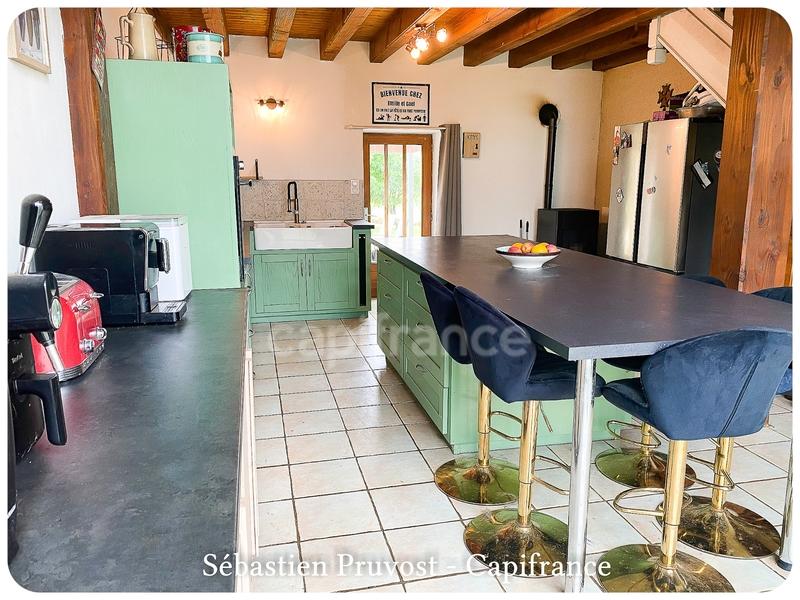 Maison en pierre - 250 m² - 8 pièces