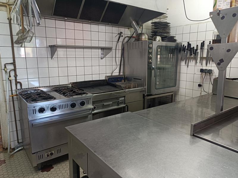 Local commercial - 179 m²