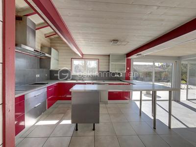 Maison - 263 m² - 11 pièces