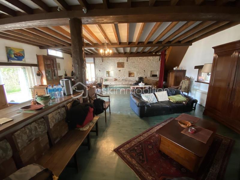 Corps de ferme - 200 m² - 7 pièces