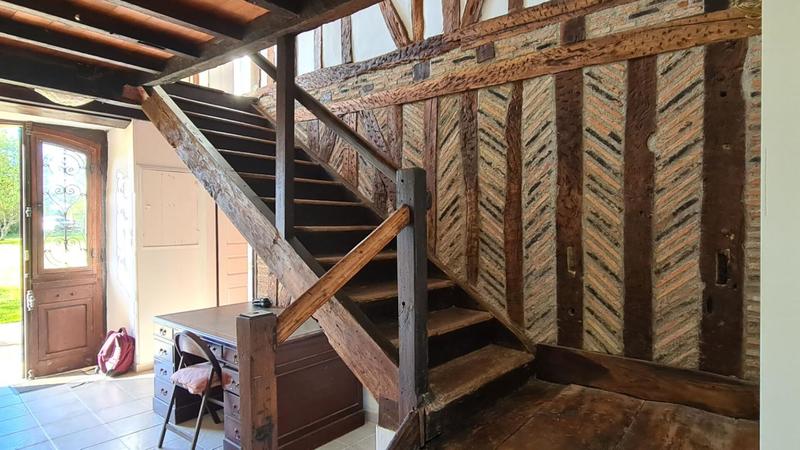 Maison - 215 m² - 6 pièces