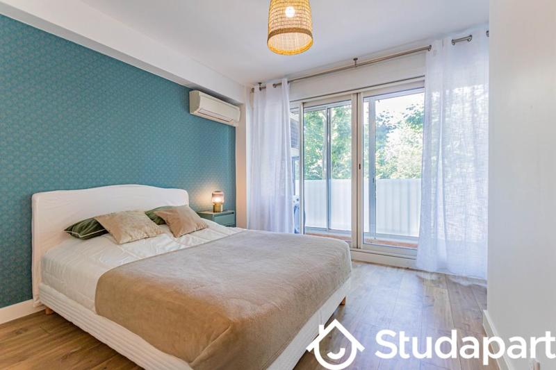 Chambre - 11 m² - 1 pièce