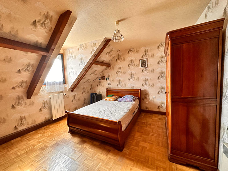 Maison - 140 m² - 6 pièces