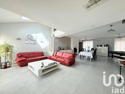 Maison - 179 m² - 5 pièces