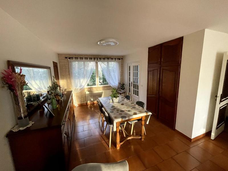 Maison - 93 m² - 5 pièces