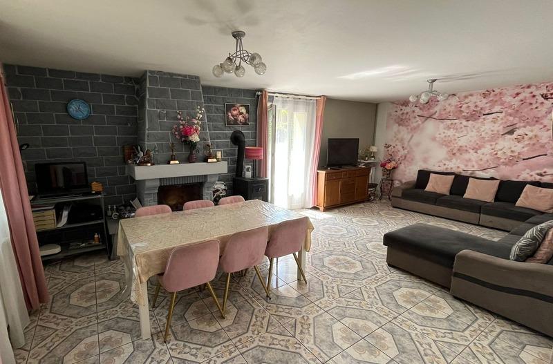 Maison - 121 m² - 6 pièces