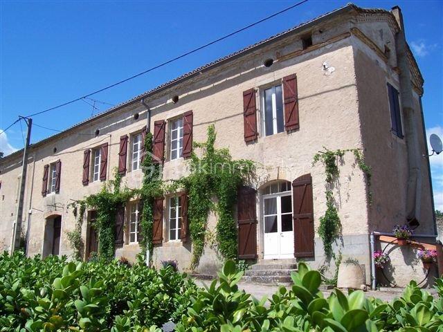 Maison - 177 m² - 9 pièces