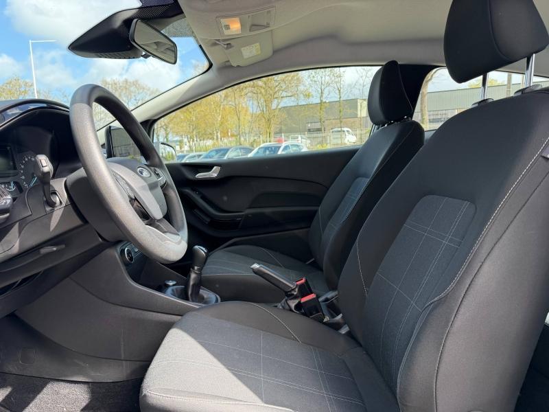 Ford Fiesta 1.1 85ch Cool &amp; Connect 3p + Radars de recul