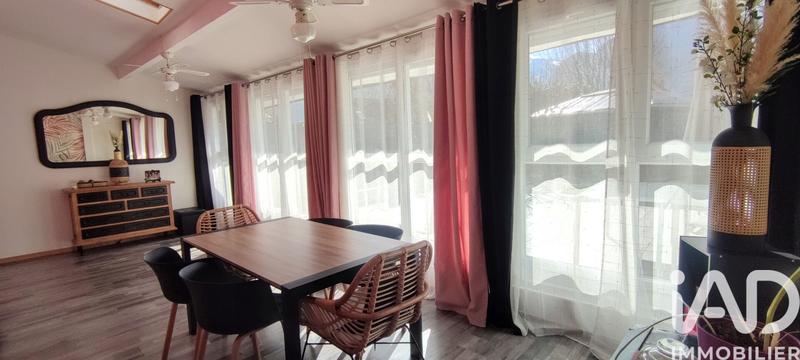 Maison - 127 m² - 6 pièces