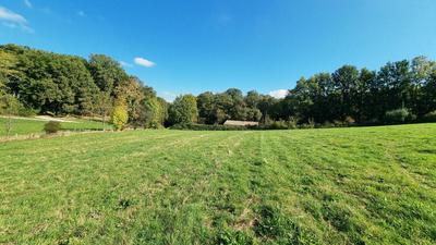 Terrain constructible - 1 980 m²