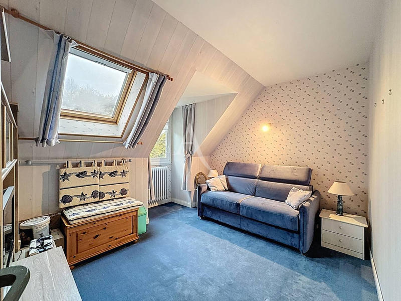 Maison - 182 m² - 8 pièces