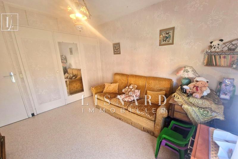 Appartement - 81 m² - 4 pièces