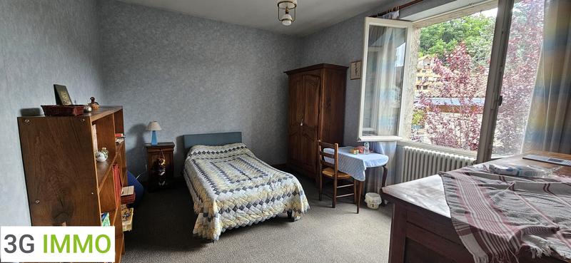 Maison - 304 m² - 10 pièces