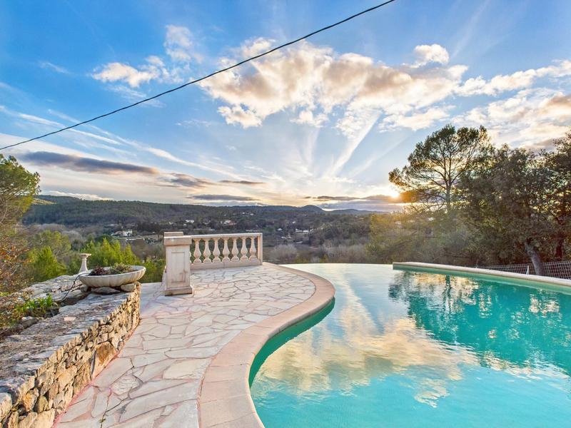 Villa - 155 m² - 7 pièces