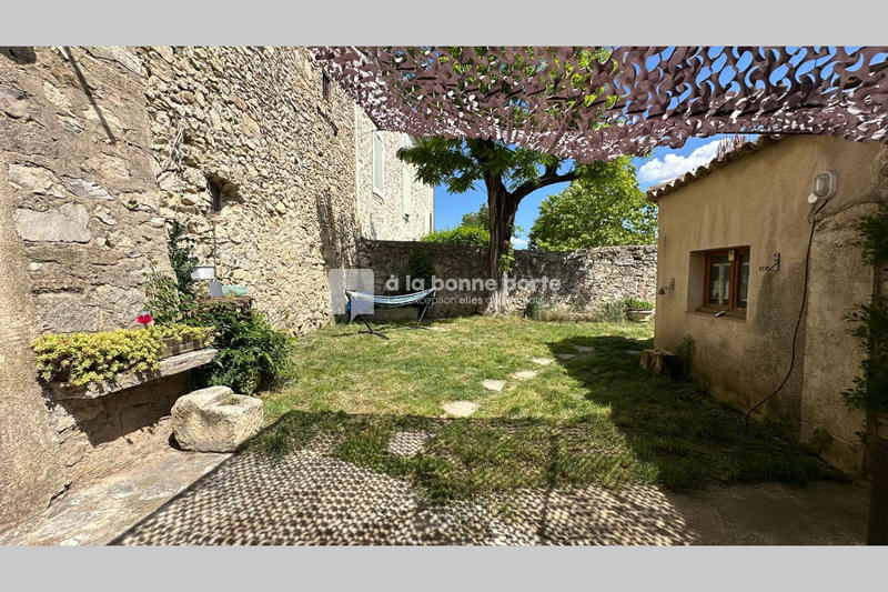 Maison de village - 147 m² - 5 pièces