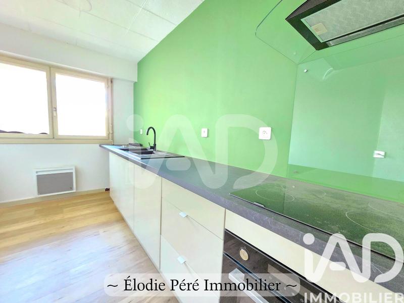 Appartement - 80 m² - 4 pièces