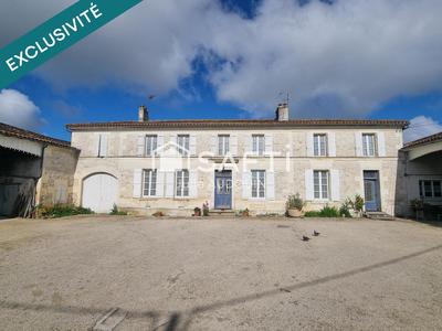 Maison - 216 m² - 11 pièces
