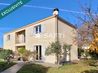 Maison - 212 m² - 8 pièces