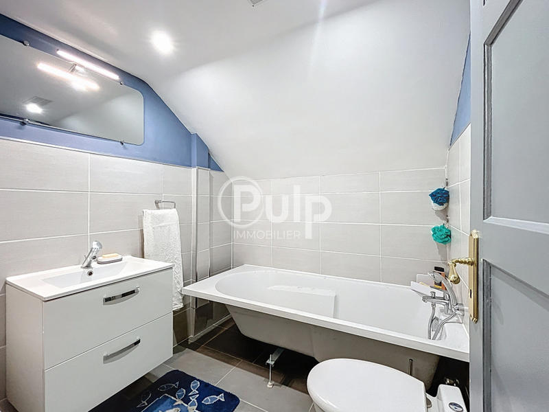 Maison - 84 m² - 3 pièces