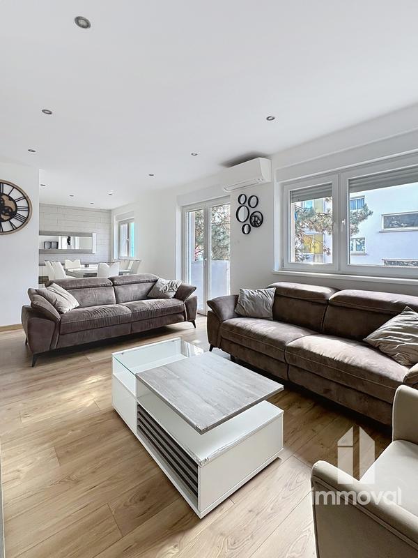 Appartement - 85 m² - 5 pièces